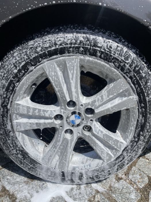 Lavagem automovel- Detalhe automóvel