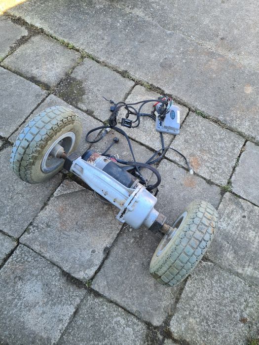 Silnik elektryczny do wózka inwalidzkiego