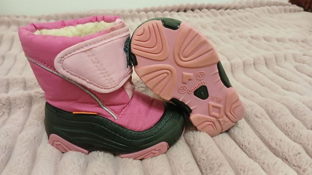 Зимові чоботи для дівчинки