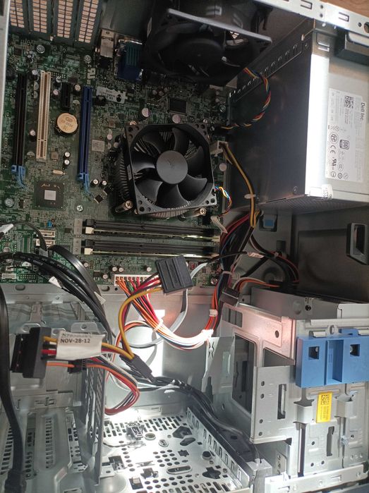 Komputer stacjonarny Dell 7010 i5, 8GB ram, Windows 11