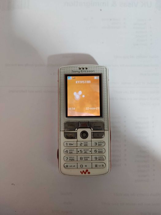 SONY Ericsson W800i ОРИГИНАЛ.