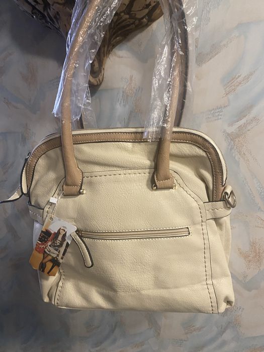 Сумка жіноча через плече молочного кольору