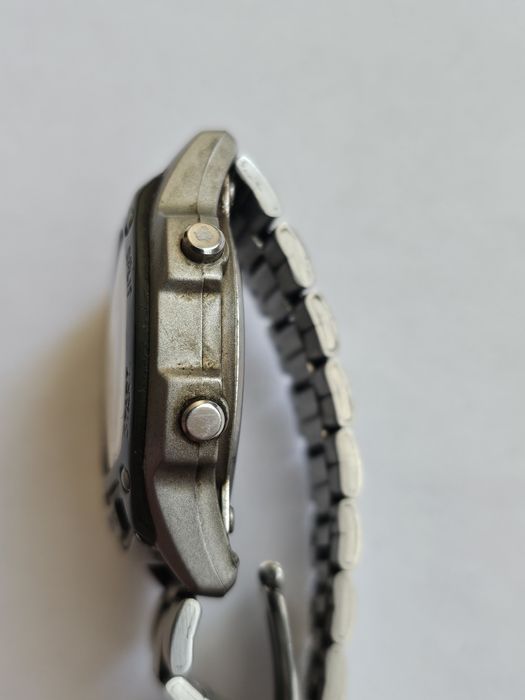 Часы Casio W-94H