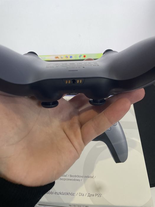 Продам геймпад Ps 5 DualSense