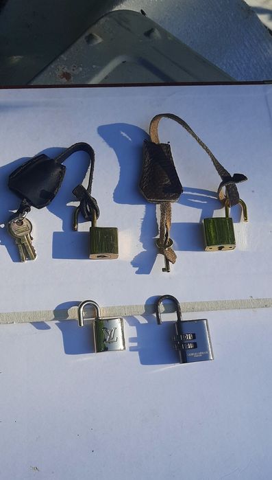 Замочки  до сумок    .