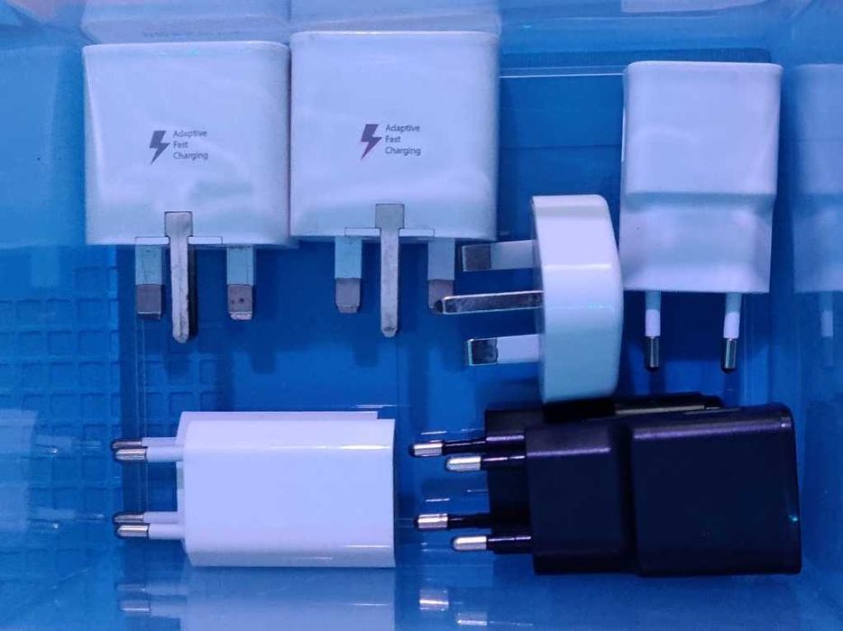 Carregadores Telemóvel (vários tipos) Samsung, Apple, Huawei