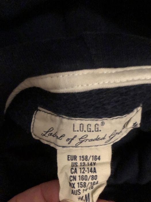 Swet rapaz azul com bolsos e capuz