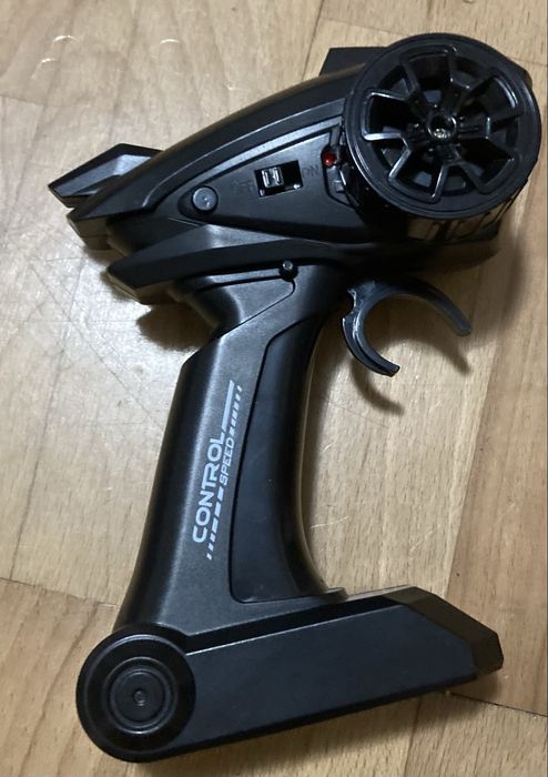 Samochodzik na baterię