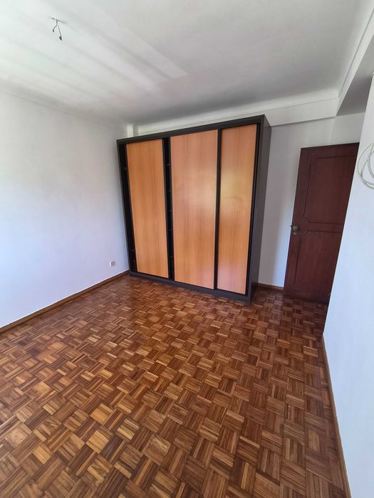 Quarto para arrendar (Agualva - Cacem)