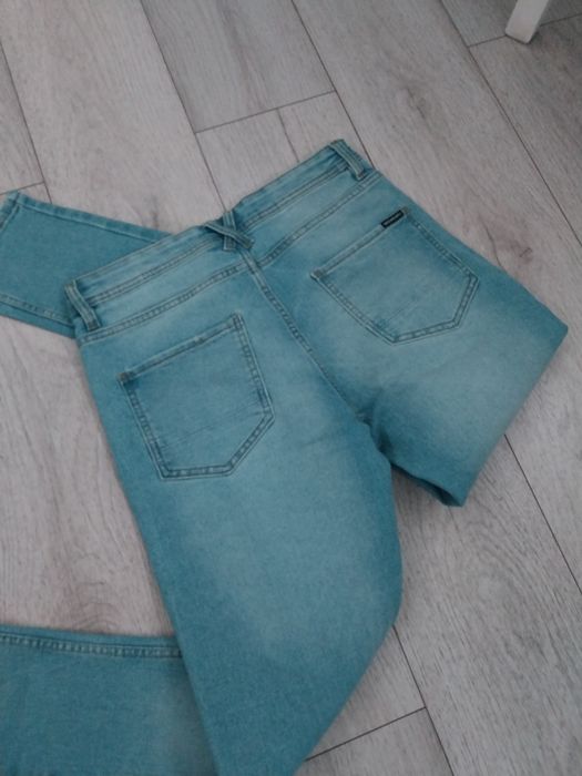 Spodnie jeans slim legs
