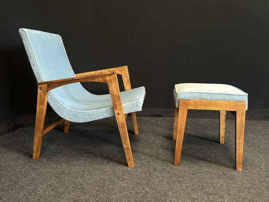 Fotel z podnóżkiem Prl po renowacji