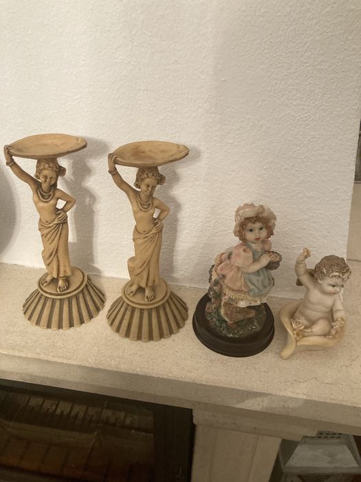 Pequenos artigos vintage de decoração