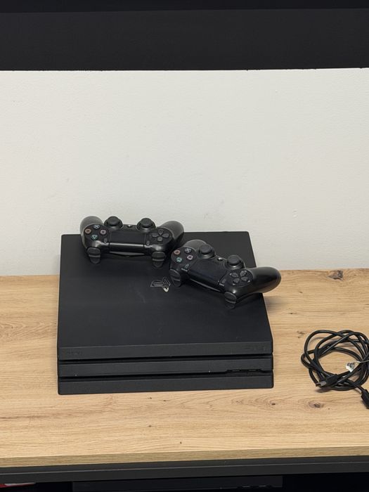 PS4 Pro | 2 Oryginalne Pady | Po Serwisie (Nowa Pasta) | Cicha i Sprawna