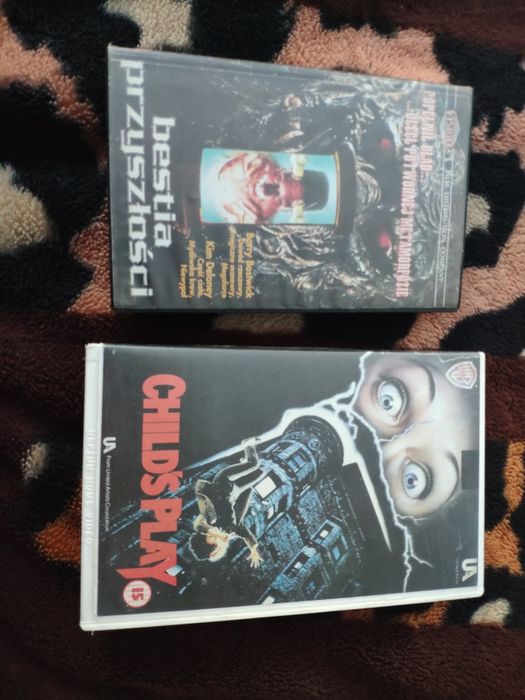 Bestia przyszłości, Grzeczny chłopczyk, horrory VHS