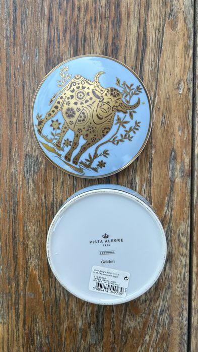 Caixa Vista Alegre Golden Bull– porcelana colecionável