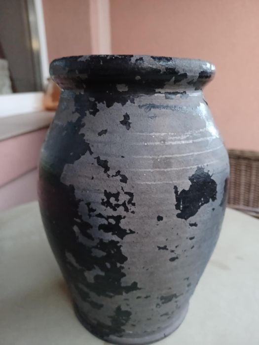 Sprzedam wazon na kwiaty "czarna kamionka"