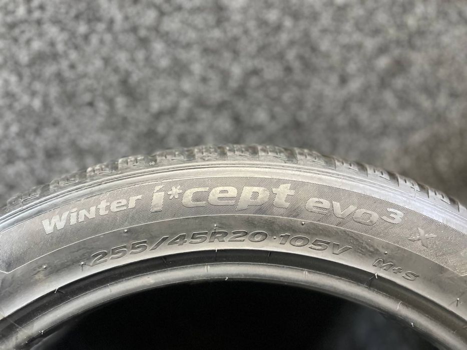 Hankook 255/45R20 Winter I*Cept Evo 3