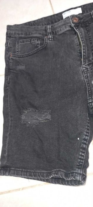 Calções Bershka tam. 44 (Pretos)