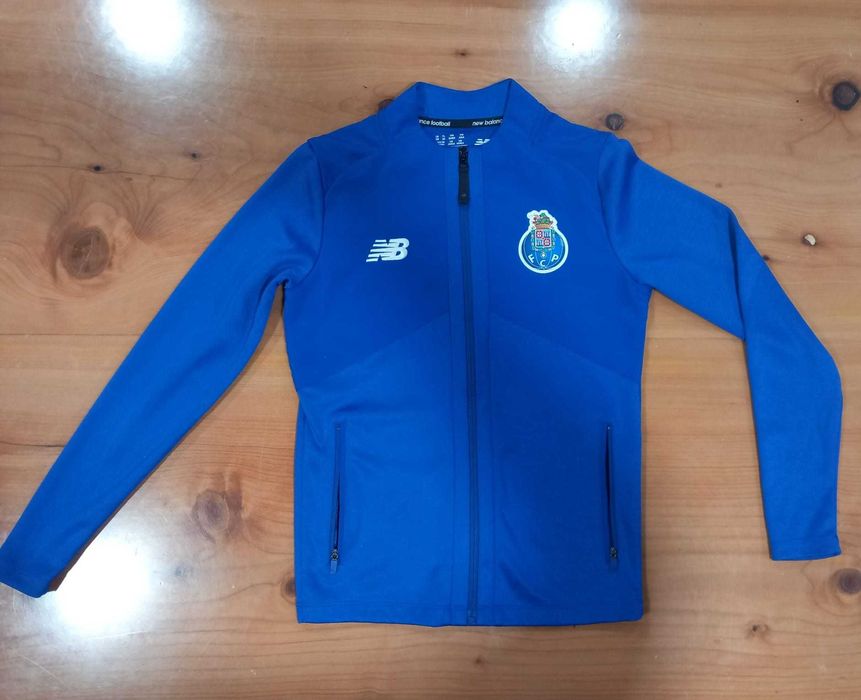 Casaco azul do FCP com fecho