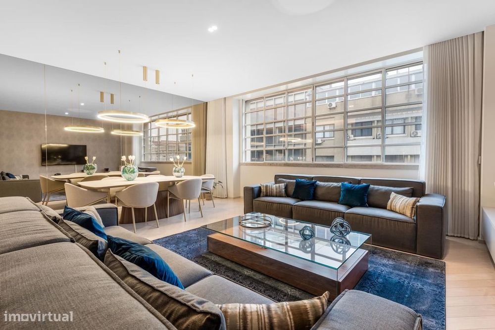 Apartamento T2 com estacionamento, Avenida da Liberdade, Lisboa