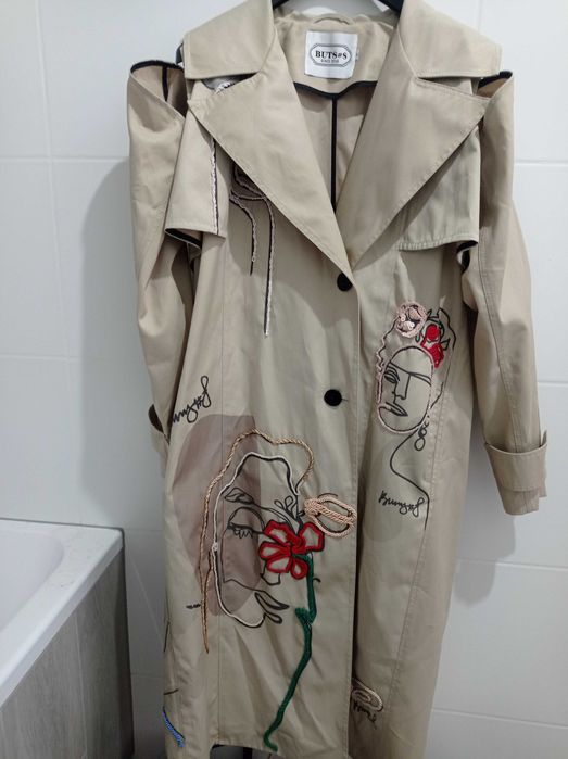 Плащ  дизайнерський розмір