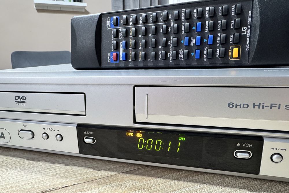 Targa DPV-5300X #Magnetowid VHS DVD #6HD #Hi-Fi Stereo #DivX #Pilot