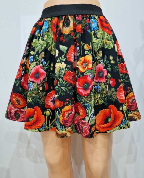 Spódnica dziewczęca w śliczne maki, 146