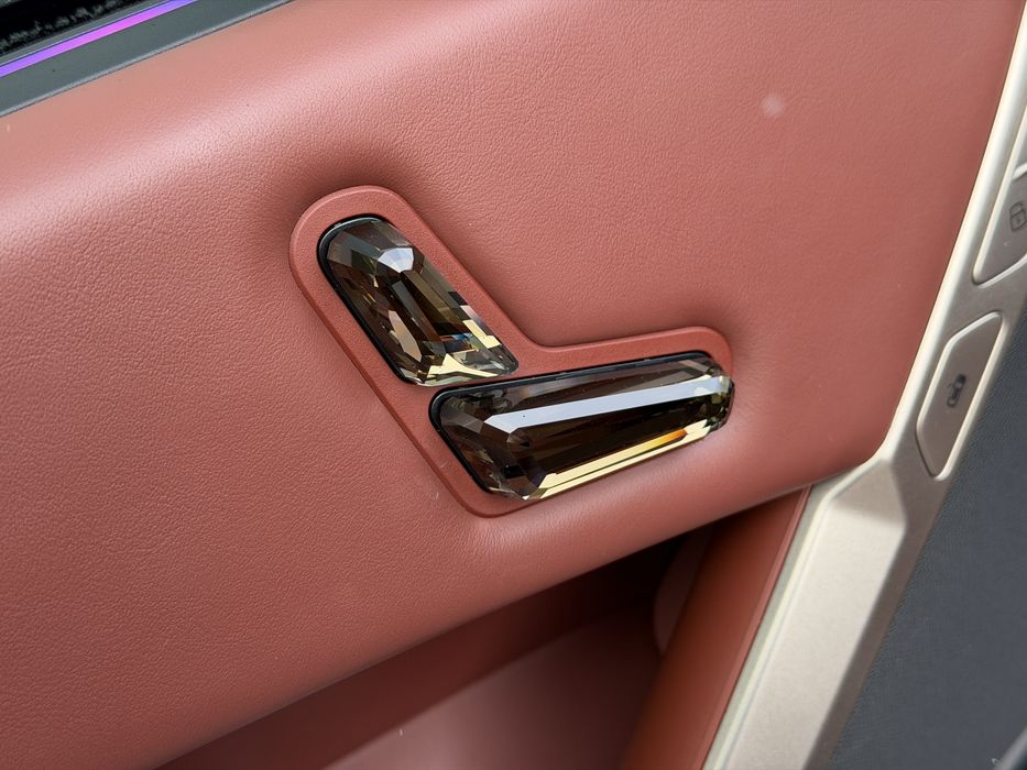 BMW iX XDrive50 2022 рік