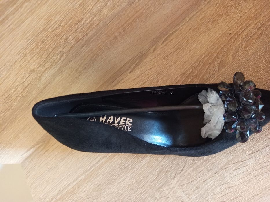 Czółenka damskie czarne 40