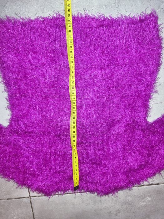 Sprzedam sweterek swiateczny 3-4lata