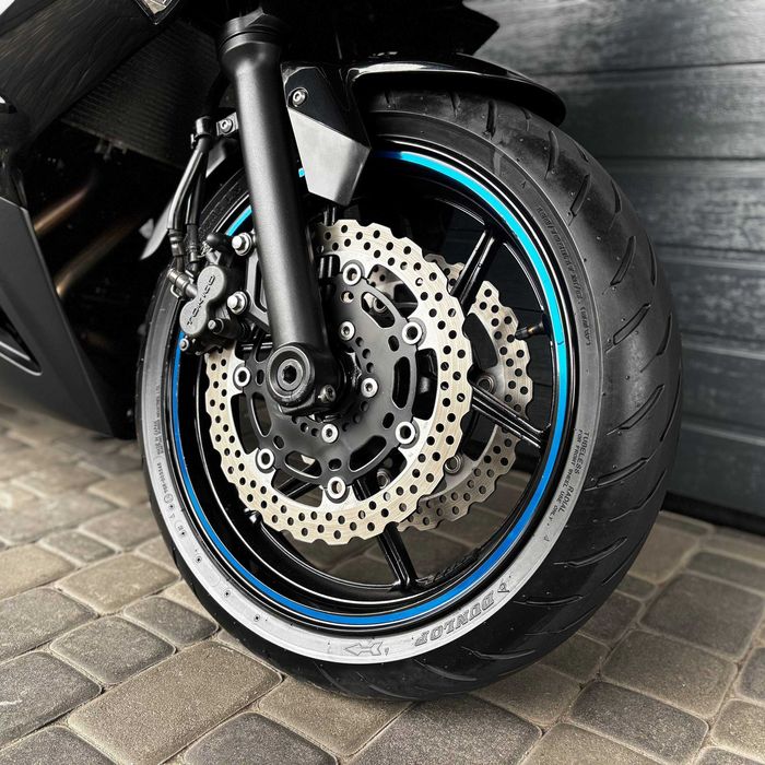 Продам мотоцикл Kawasaki Ninja 400R (0685)