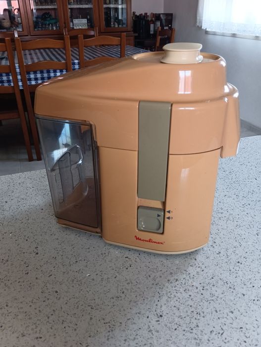 Máquina de fazer sumos naturais -Moulinex