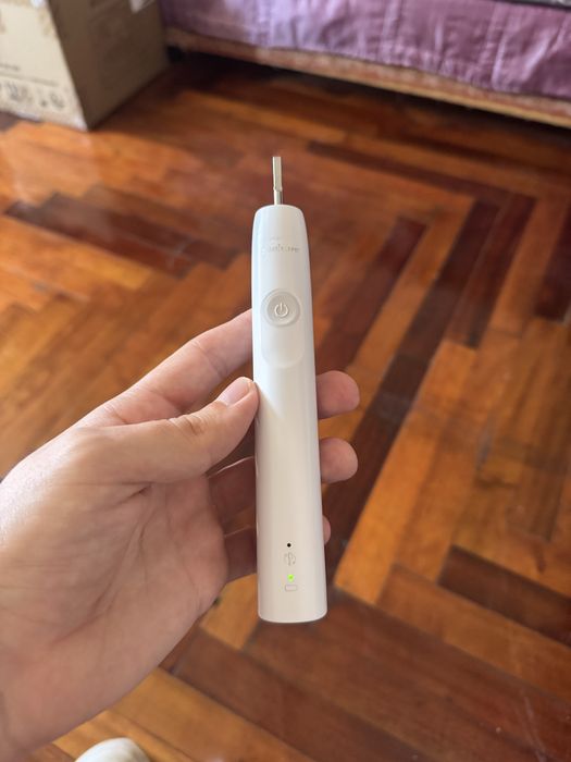 Звукова зубна щітка Philips Sonicare 3100