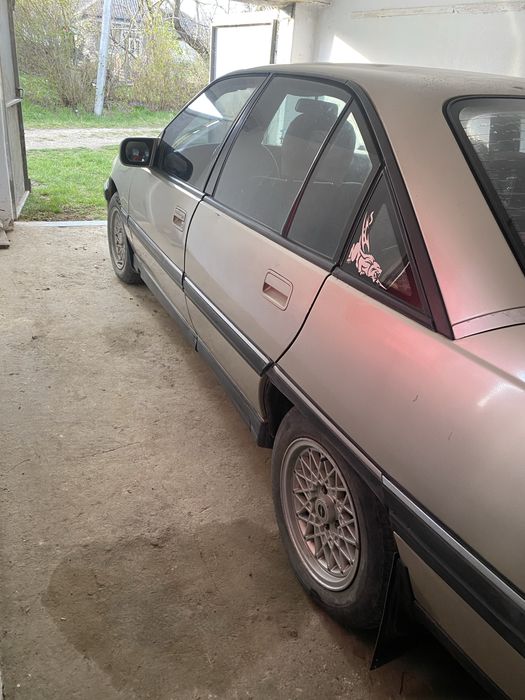 Опель омега а 2,6і