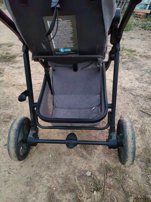 Carrinho de bebé confortável