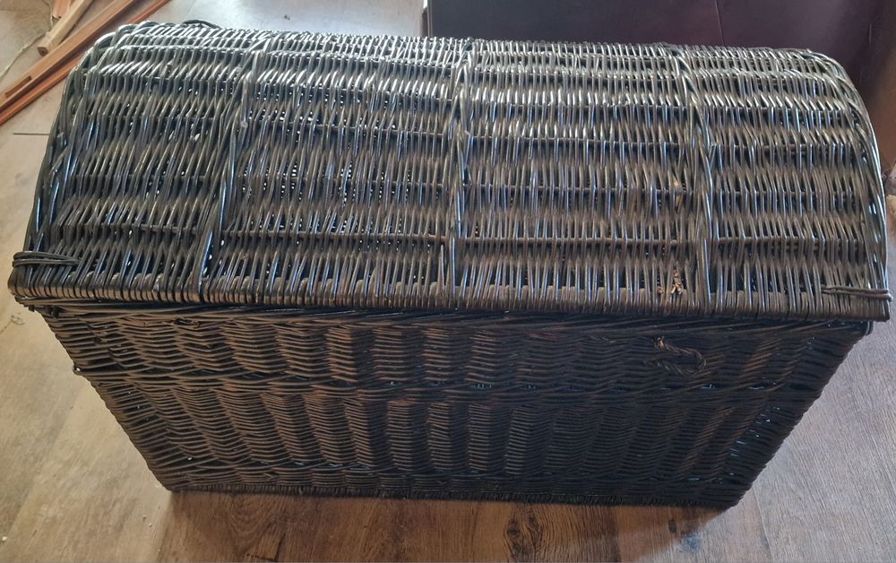 Kufer skrzynia rattanowy ciemny