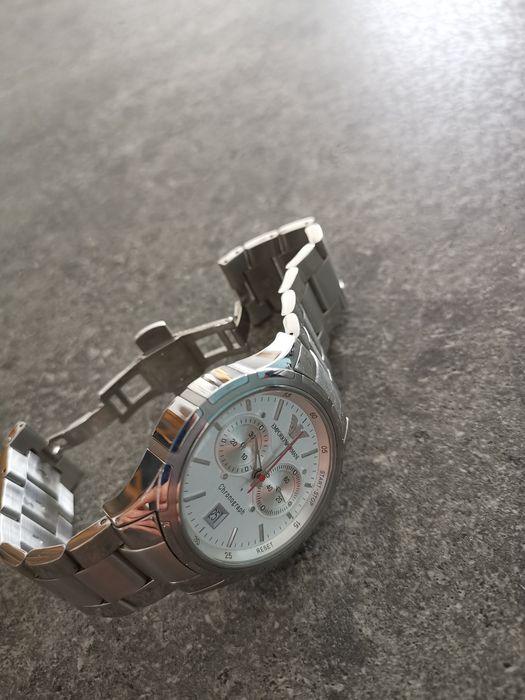 Relógio da marca Empório Armani