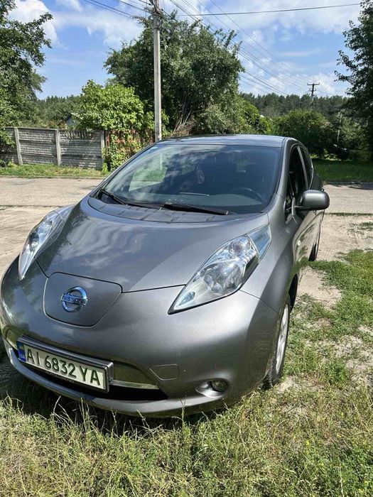 Продам Nissan Leaf 2016