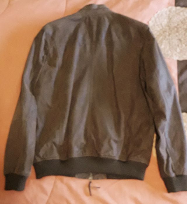 Casaco castanho de Homem em pele