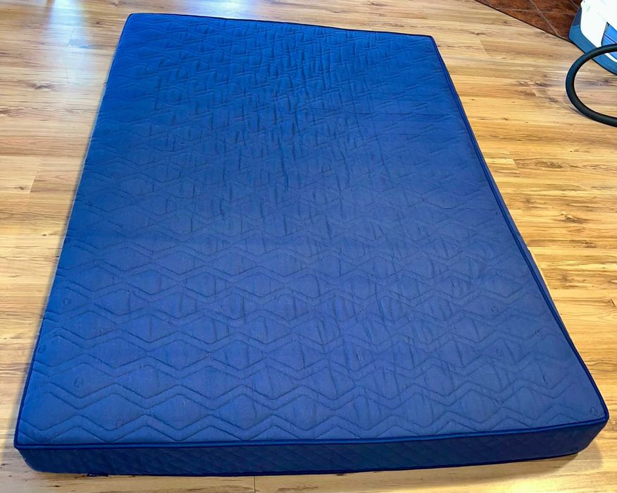 MATERAC SPRĘŻYNOWY HILDING 200 x 150 x 18 cm Łóżko Sypialnia Ikea Jysk