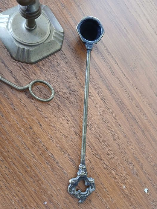 Apaga ou apagador de velas antigos