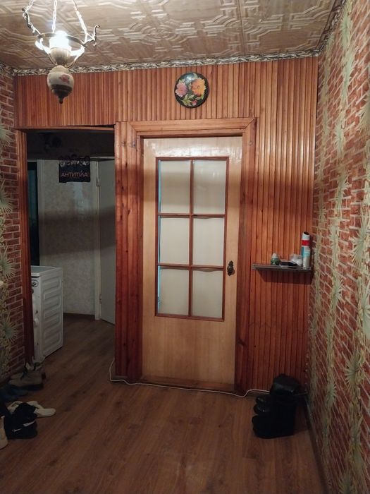 Окрема кімната для дівчини БЕЗ ХАЗЯЙКИ на Київській