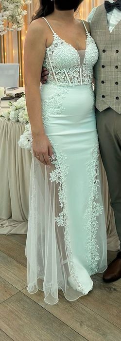 Sukienka biała na poprawiny rozmiar M