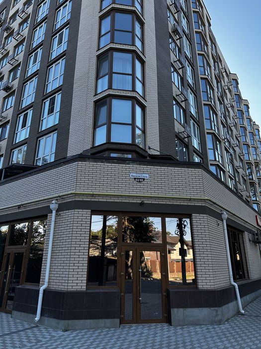 Оренда комерційного приміщення ЖК Мюнхаузен-2 фасад