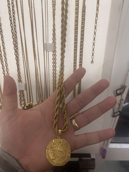 Corrente moeda antiga