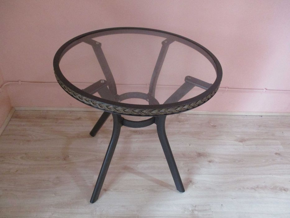 Mesa redonda de Jardim