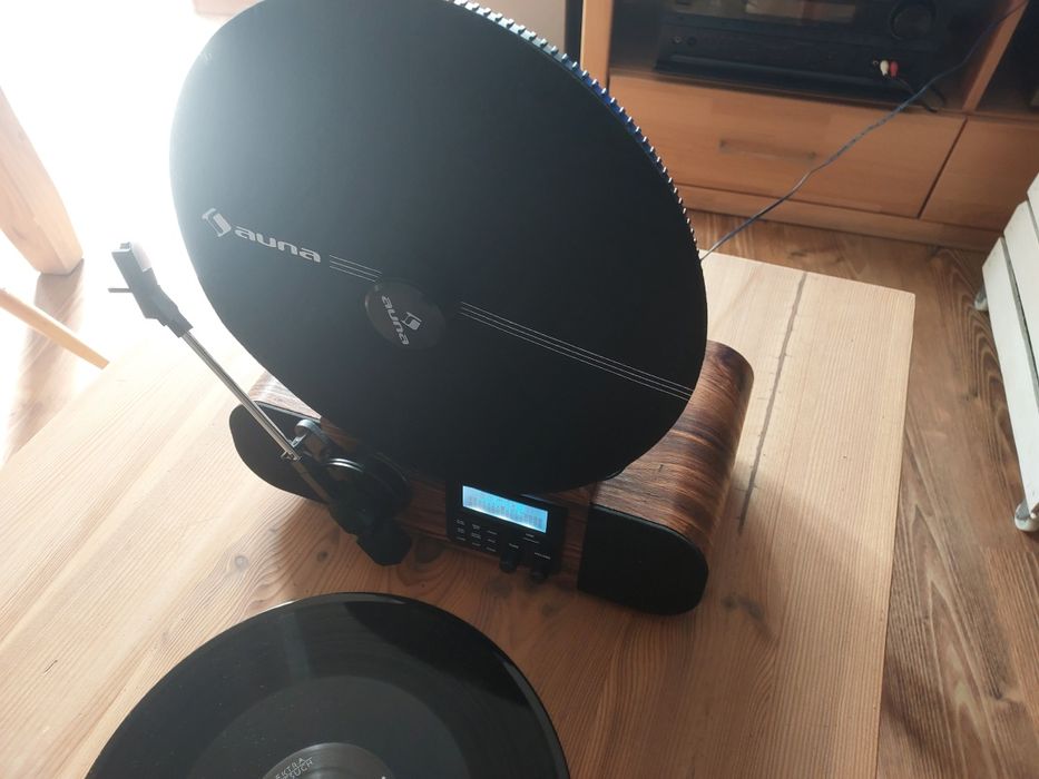 Gramofon Auna  Verticalo SE DAB  retro +USB- stojący