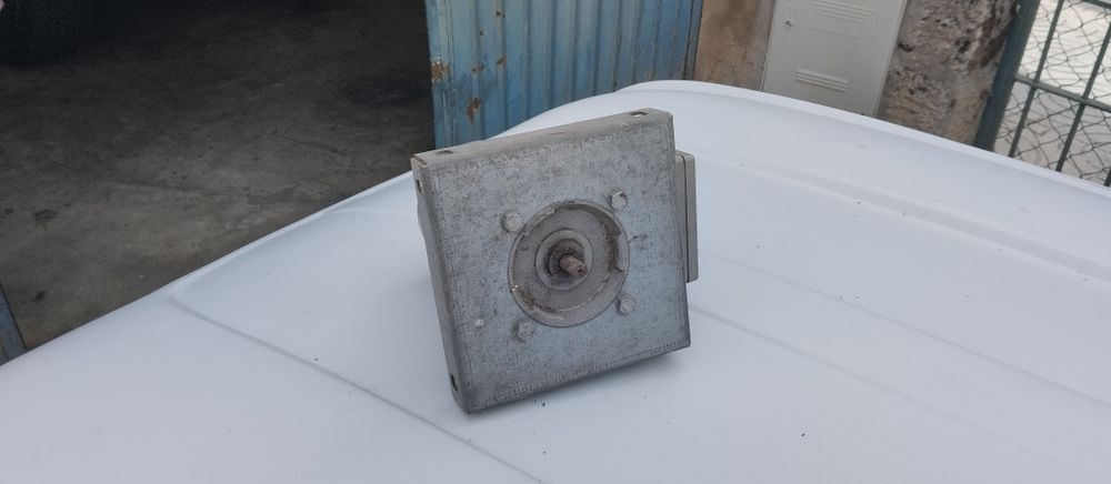 Motor elétrico trifásico Simens