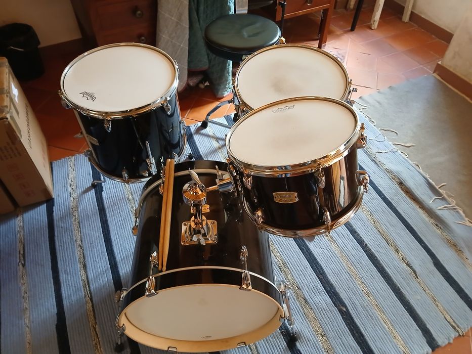 Bateria  yamaha bop kit com pratos Istambul Agop xist dry dark.