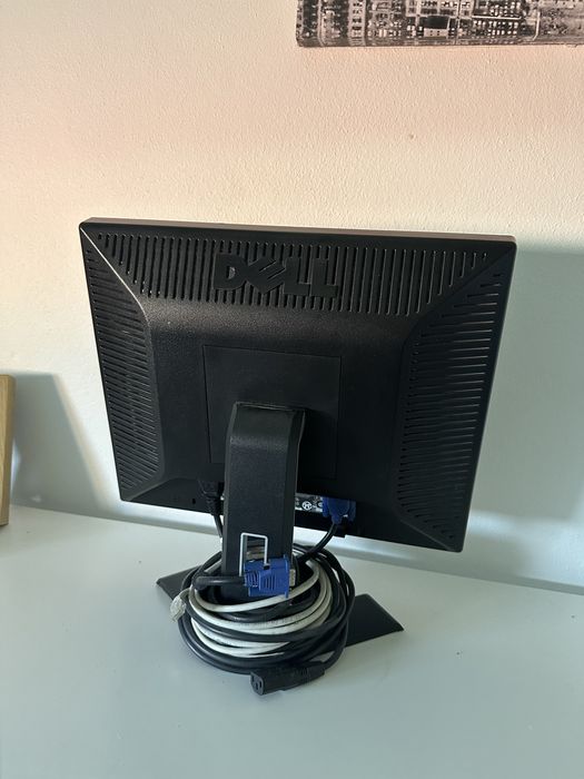 Monitor DELL - Funcional e com cabos